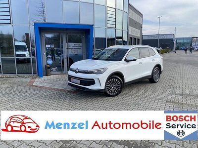 Weiß Gebraucht 2024 VW Tiguan Life SUV | 32.250 € (Superpreis)
