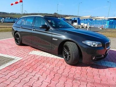 Grau Gebraucht 2015 BMW 525 Luxury Line Limousine | 16.540 € (Etwas zu teuer)
