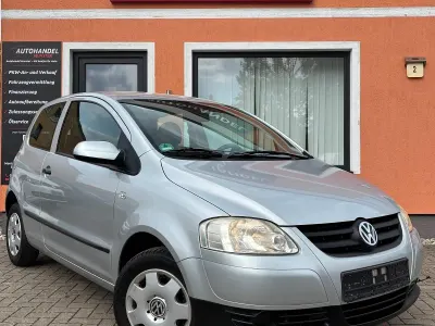 Używany VW Fox 75 KM (55 kW) 2005 Srebrny Hatchback