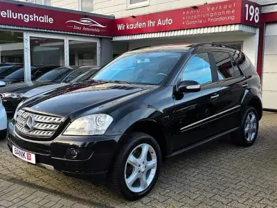 Gebraucht Mercedes ML320 224 PS (164 kW) 2007 Schwarz SUV