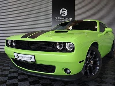 Gebraucht Dodge Challenger SXT 309 PS (227 kW) 2024 Grün Coupé