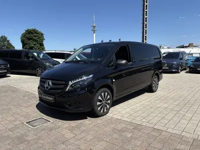 Gebraucht Mercedes Vito 163 PS (119 kW) 2022 Obsidianschwarz metallic Van