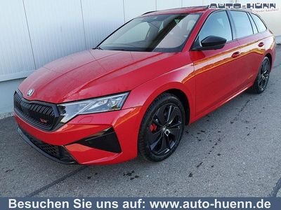 Nuova Skoda Octavia RS 325 CV (239 kW) 2025 Rosso Station wagon