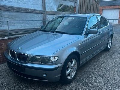 Gebraucht BMW 318 143 PS (105 kW) 2004 Grau Limousine