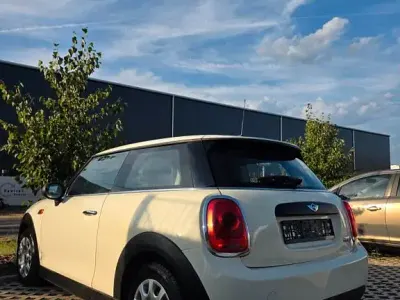 Gebraucht Mini One D 95 PS (69 kW) 2016 Weiß Kleinwagen