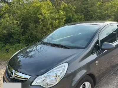 Gebraucht Opel Corsa Satellite 87 PS (63 kW) 2011 Grau Kleinwagen
