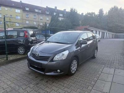 Gebraucht Toyota Verso Edition 126 PS (92 kW) 2011 Van / Kleinbus