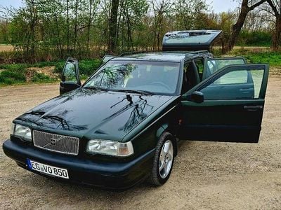 Second-hand Volvo 850 143 CP (105 kW) 1994 Verde Break