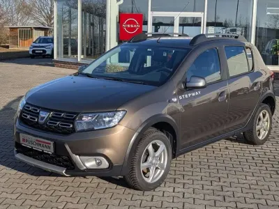 Gebraucht Dacia Sandero Celebration 90 PS (66 kW) 2018 Brun vison Kleinwagen