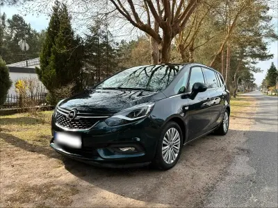 Gebraucht Opel Zafira Innovation 140 PS (102 kW) 2017 Grün Van / Kleinbus