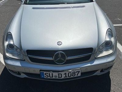 Silber Gebraucht 2004 Mercedes CLS500 Limousine | 8.000 € (Fairer Preis)