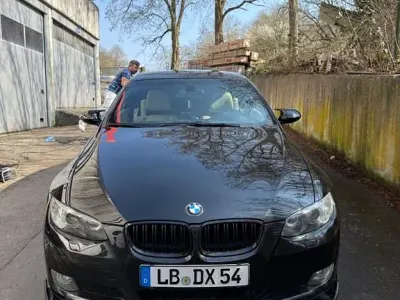 Gebraucht BMW 320 Cabriolet 170 PS (125 kW) 2008 Schwarz Cabrio