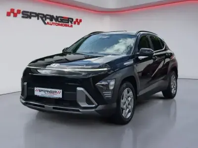 Neu Hyundai Kona Select 139 PS (102 kW) 2025 Grau SUV
