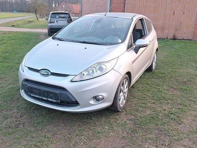 Gebraucht Ford Fiesta Ghia 82 PS (60 kW) 2008 Grau Kleinwagen