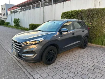 Gebraucht Hyundai Tucson Select 177 PS (130 kW) 2018 Grau SUV