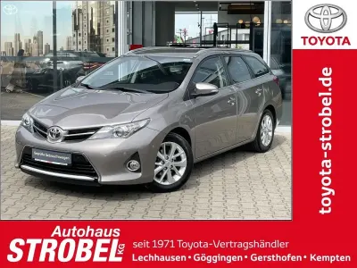 Gebraucht Toyota Auris Life+ 132 PS (97 kW) 2014 Avantgarde bronze metallic Kombi