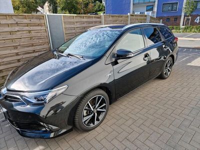 gebraucht Toyota Auris Hybrid Edition S Plus_Navi_voll Led_Garantie