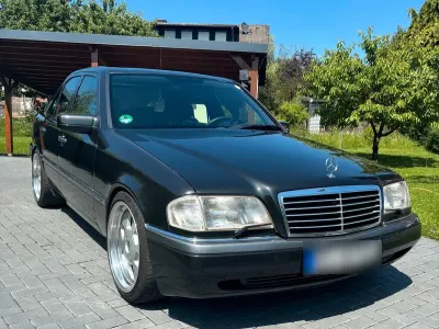 Gebraucht Mercedes C280 193 PS (141 kW) 1995 Schwarz Limousine