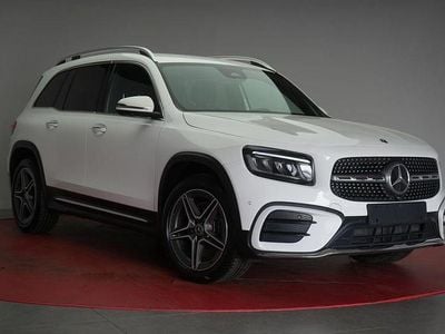 Mercedes GLB220