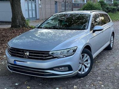 Gebraucht VW Passat 150 PS (110 kW) 2020 Limousine