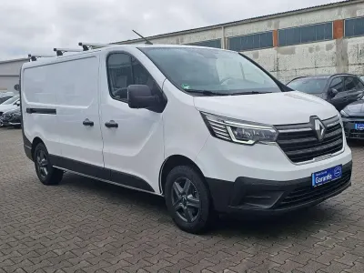 Gebraucht Renault Trafic Komfort 150 PS (110 kW) 2024 Gletscherweiss Van / Kleinbus