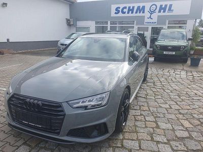 Grau Gebraucht 2019 Audi A4 Sport Kombi | 26.990 € (Teuer)