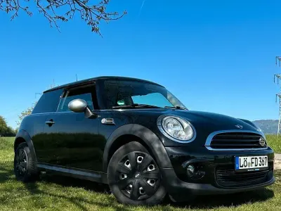 Używany Mini ONE 75 KM (55 kW) 2013 Czarny Hatchback