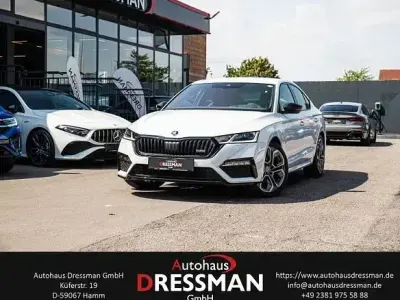 Gebraucht Skoda Octavia RS 200 PS (147 kW) 2022 Moonweiss metallic Limousine
