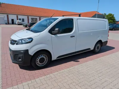 Gebraucht Opel Vivaro 144 PS (105 kW) 2024 Weiß Van / Kleinbus