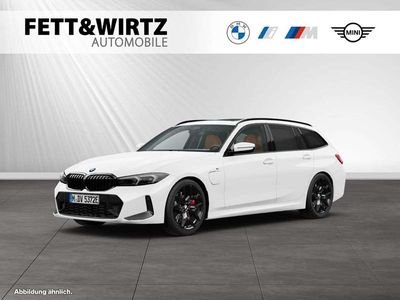 BMW 330e