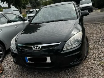 Gebraucht Hyundai i30 109 PS (80 kW) 2008 Schwarz Limousine