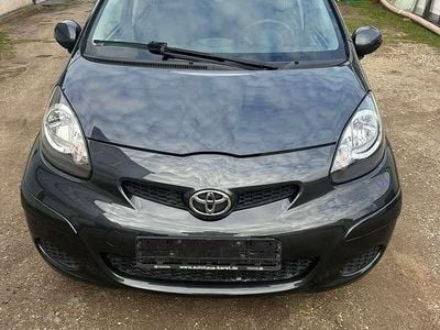 Usata Toyota Aygo 68 CV (50 kW) 2011 Grigio Utilitaria