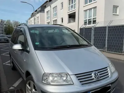 Gebraucht VW Sharan Trendline 140 PS (102 kW) 2008 Silber Van / Kleinbus
