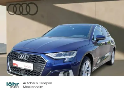 Gebraucht Audi A3 Sportback e-tron Advanced 204 PS (150 kW) 2022 Navarrablau metallic Kleinwagen