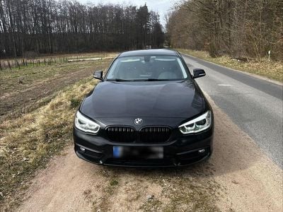 Gebraucht BMW 120 Urban Line 190 PS (139 kW) 2017 Schwarz Kleinwagen