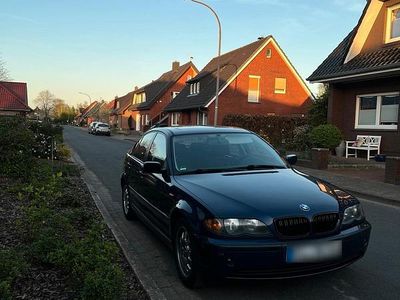 Second-hand BMW 316 115 CP (84 kW) 2004 Albastru Berlinǎ