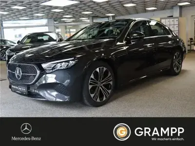 Gebraucht Mercedes E220 Avantgarde 197 PS (144 kW) 2025 Grau Limousine