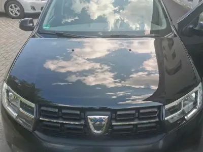 Gebraucht Dacia Sandero 90 PS (66 kW) 2017 Schwarz Kleinwagen