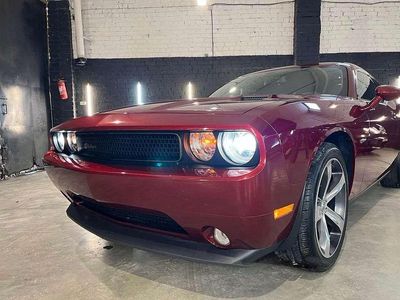 Gebraucht Dodge Challenger SXT 309 PS (227 kW) 2015 Octane red Coupé