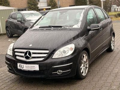 Schwarz Gebraucht 2010 Mercedes B180 Van / Kleinbus | 3.980 € (Guter Preis)