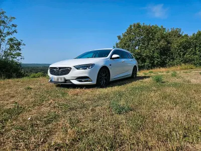 Gebraucht Opel Insignia 209 PS (153 kW) 2018 Weiß Kombi