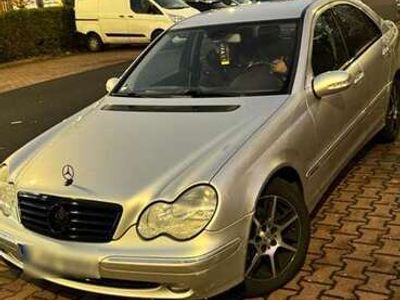 Mercedes C180
