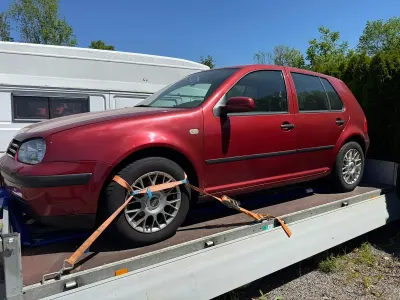 Occasion VW Golf IV 75 ch (55 kW) 1999 Orange Citadine