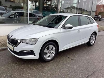 Gebraucht Skoda Scala Cool Plus 110 PS (80 kW) 2021 Weiß Kleinwagen