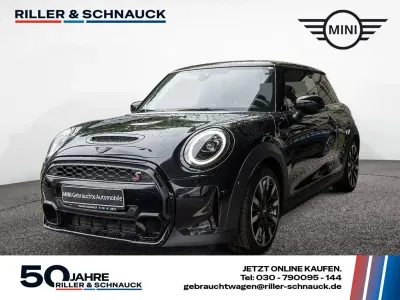 Gebraucht Mini Cooper S Classic 178 PS (130 kW) 2023 Schwarz Kleinwagen