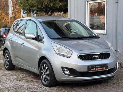 Silber Gebraucht 2015 Kia Venga DREAM-TEAM Edition Kleinwagen | 9.990 € (Fairer Preis)