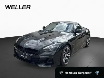 Gebraucht BMW Z4 M Sport 340 PS (250 kW) 2023 Black sapphire (schwarz) Cabrio