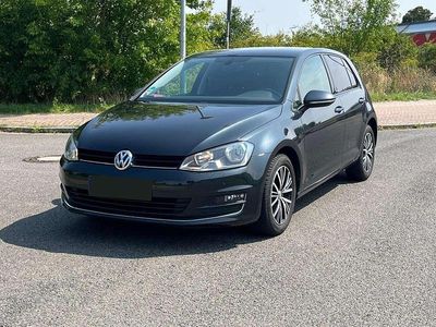 Grau Gebraucht 2016 VW Golf Allstar Limousine | 13.600 € (Guter Preis)