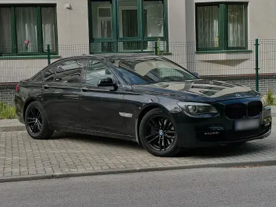 Gebraucht BMW 750L M Sport 408 PS (300 kW) 2010 Schwarz Limousine