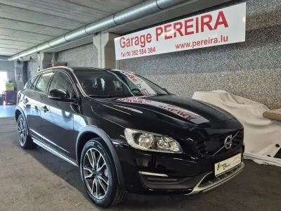 Gebraucht Volvo V60 CC 150 PS (110 kW) 2016 Schwarz Kombi